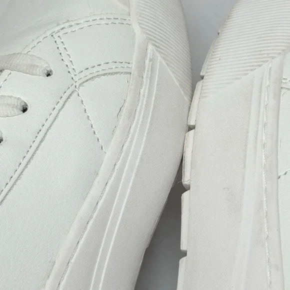 Dr Scholl's Women's Time Off Sneaker Size 9.5M White Gold Faux Leather - Picture 12 of 13